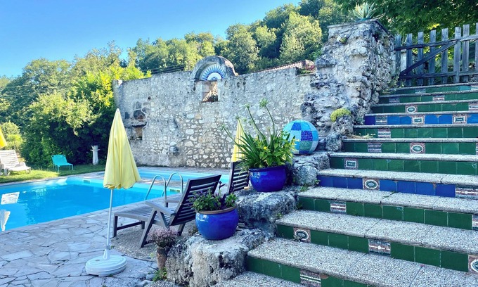 Beauville House | Cozy Retreat in Serene Valley with Pool and Pet-Friendly Amenities