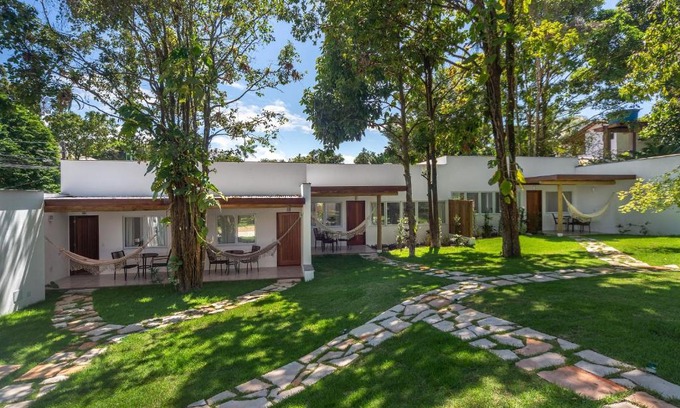 Historic Center Ski Chalet | Guest Rated Bahia Suites: Family-Friendly Getaway Awaits