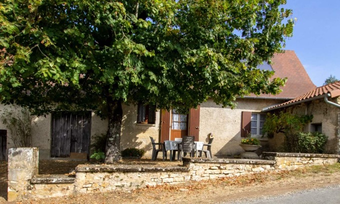 Saint-Pantaly-d'Ans Cottage | Cozy Gite Cubjac-Auvézère-Val d'Ans for 2 Guests