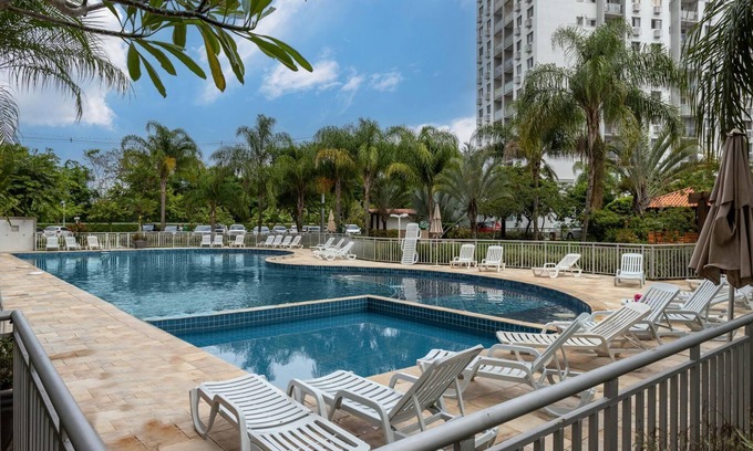 Barra da Tijuca Apartment | Comfortable Stay in Barra da Tijuca with Great Amenities
