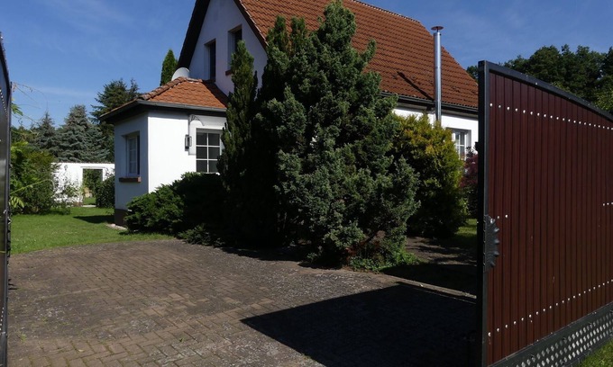 Oberhavel House | Experience Nature's Beauty at Haus am Mühlenfließ
