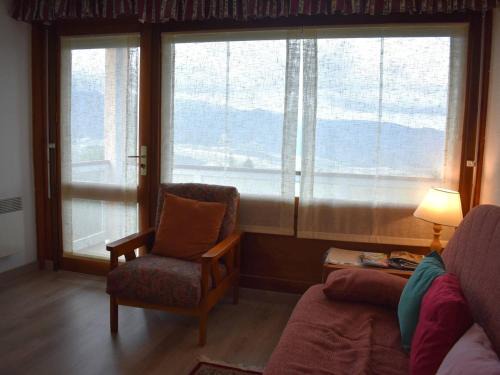 Font-Romeu-Odeillo-Via Apartment | Cozy 2-Bedroom Cabin with Balcony in Font-Romeu