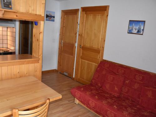 Pralognan-la-Vanoise Apartment | Discover Cozy 2-Bedroom Retreat in Pralognan-la-Vanoise