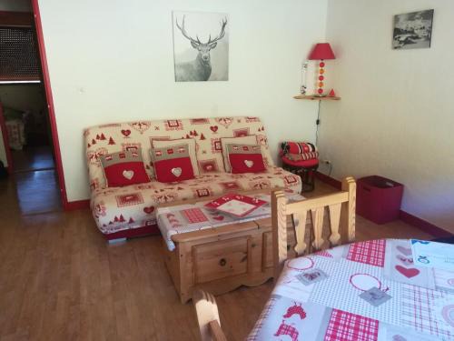 Villard-de-Lans Apartment | Cozy 3-Bedroom Retreat in Villard-de-Lans Near Slopes