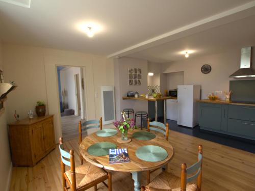 Chazelles-sur-Lyon Apartment | Modern Apartment with Cozy Patio in Chazelles-sur-Lyon