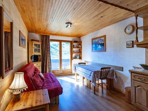 Meribel-Mottaret Apartment | Relaxing 2-Room Appartement Méribel for Families & Accessible