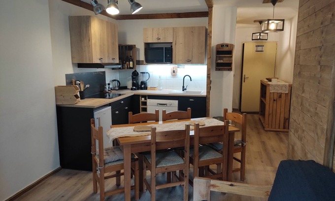 Valfrejus Apartment | Inviting Ski Apartment with Kitchen & Child-Friendly Amenities