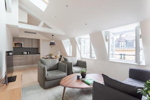 Enfants-Rouges Apartment | Cozy Apartment with Air Conditioning in Paris 3