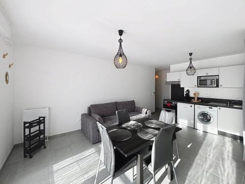 Cabourg Apartment | Charmant appartement proche plage avec balcon et parking privé - FR-1-465-123