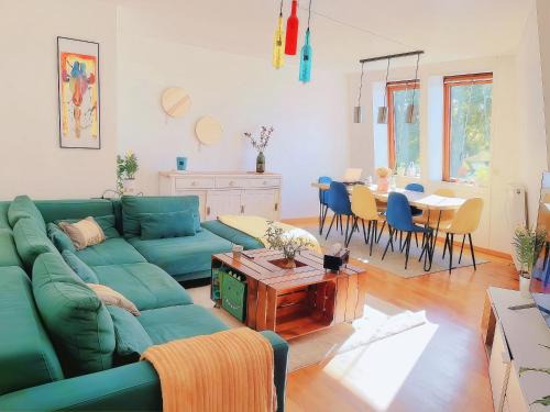 Ormetteau-Port Apartment | Cozy Apartment at Créteil Lac - Pet and Child Friendly Stay