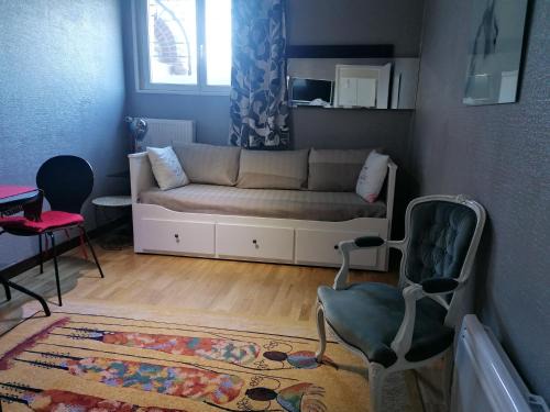 Franqueville-Saint-Pierre Apartment | Cozy Apartment 10 Minutes from Rouen - Pet Friendly Stay