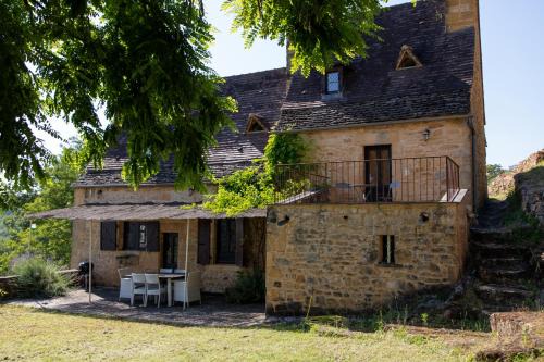 Beynac-et-Cazenac House | Explore Maison Linol: Pet-Friendly with Pool Access