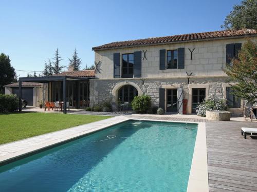 Saint-Etienne-du-Gres House | Delightful Renovated Mas with Pool & Garden in Provence