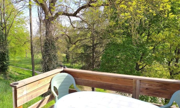 Vieille-Brioude House | Cozy T2 Retreat by the Allier - Guest Rated 9.1