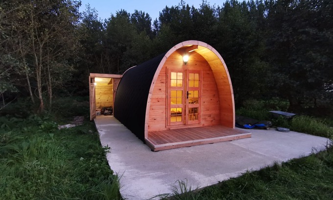 Nielles-les-Ardres Cabin | Cozy POD en Bois with Pool & Spa Near Scenic Water