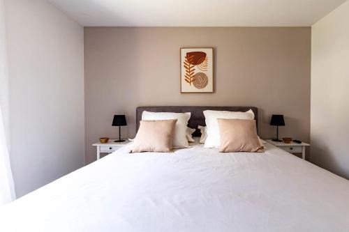 Bleuets - Bordieres - Pinsons Apartment | Serene Retreat with Garden, Steps from Créteil L Échat Metro