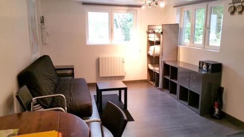 Saint-Ay Apartment | Lovely Studio in Saint Ay with Garden View, Family-Friendly