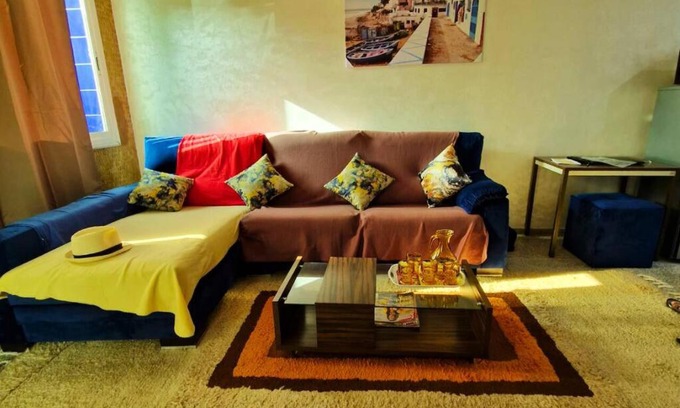 Malabata Apartment | Cozy Coast Studio: Rated 9.8, Pet & Child Friendly
