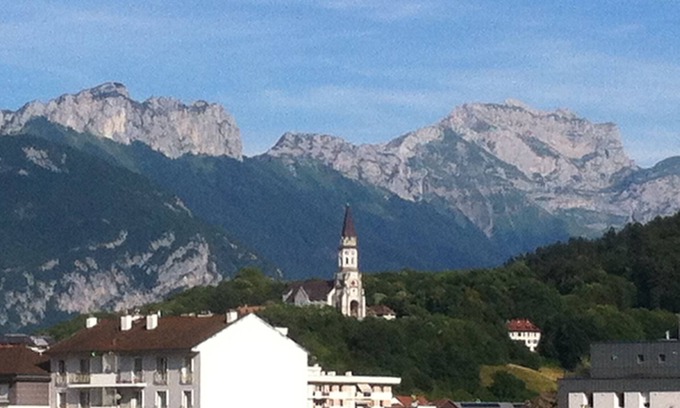 Cran-Gevrier Apartment | Relaxing T2 Retreat Steps from Annecy Center and Lake