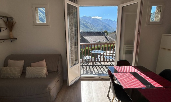 Bielle Apartment | Inviting T2 with Mountain Views & Indoor Pool for Families