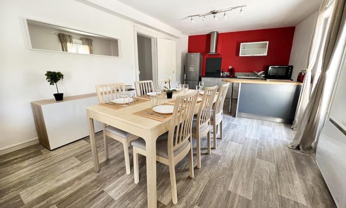 Le Bousquet-d'Orb Apartment | Pet-Friendly T3 in the Heart of Bousquet-d'Orb