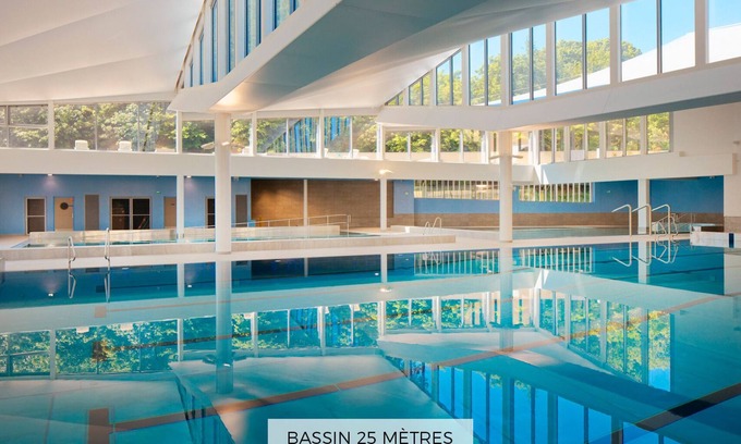 Viroflay Apartment | Enchanting T5 Retreat in Nature, Just 20 Minutes from Paris