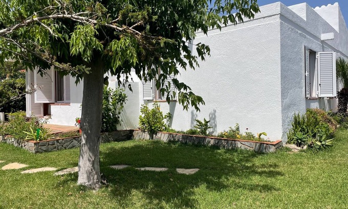 Calafat Villa | Cozy Villa for 6 Just Steps from the Beach in Calafat