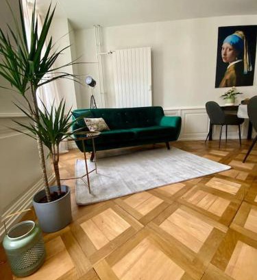 Solothurn Apartment | Historic Altstadtwohnung: Family-Friendly Retreat, 9.4/10