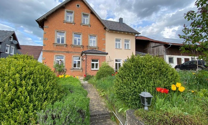 Lautertal Apartment | Cozy Farmhouse Apartment in Lautertal - Pet Friendly Stay