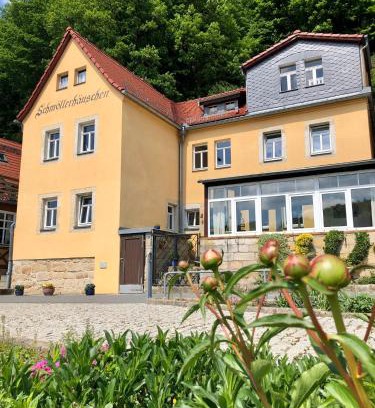 Stadt Wehlen Apartment | Charmante Ferienwohnung 1 im Schmöllerhäuschen