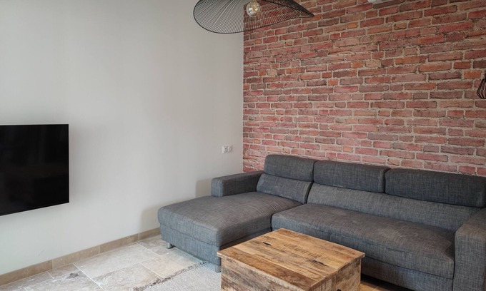 Verdun-sur-Garonne House | Serene Maison au Calme: Guest Rated 10/10, Family Friendly