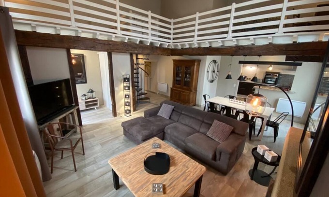 Pomerol House | Elegant Home in the Heart of Prestigious Pomerol Vineyards