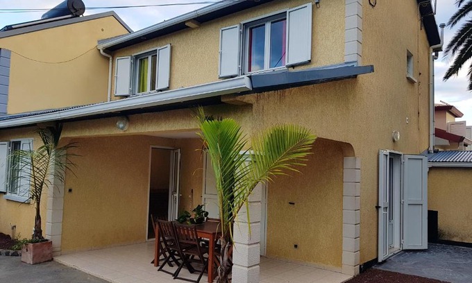 Le Tampon House | Relaxing 3-Bedroom House in Tampon with Mountain Views