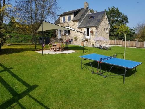 Antoigny House | Bright Retreat Near Bagnoles de l'Orne with Garden & WIFI