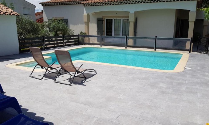 Vedene Villa | Charming Vedene Retreat with Pool Near Avignon - Guest Rated 9.8