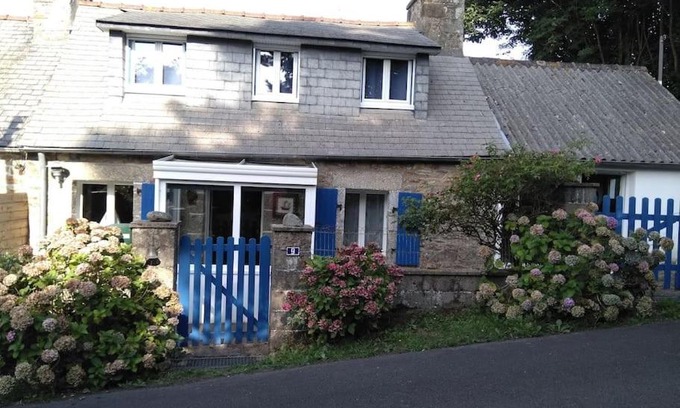 Pedernec House | Cozy Breton Cottage for Family Getaways with Kitchen