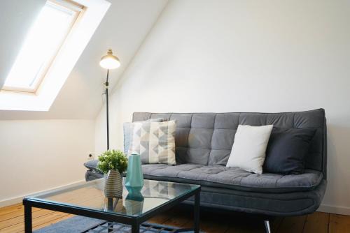 Stadtmitte Apartment | Cozy Apartment in Prime Location for Family Getaways