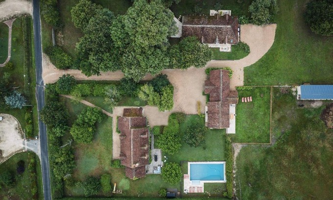 Mery-sur-Cher House | Relaxing Retreat with Private Spas - Perfect for Two