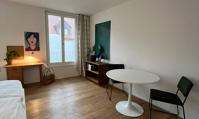 Sandrain Apartment | Cozy Studio in Marzili Near the Bundeshaus with Breakfast