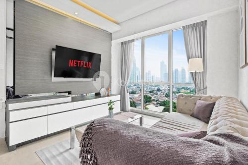 Setiabudi Apartment | Relax at Charme by Kozystay - Setiabudi with Pool Access