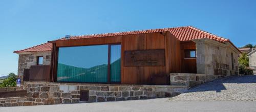 Montalegre House | Oceanfront Bliss at Charme da Mourela - Rated 8.9/10