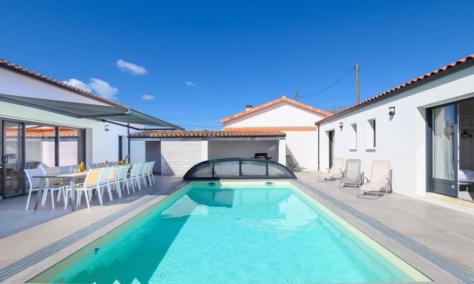 Barbatre House | Experience Comfort at Charme de la Blancharderie