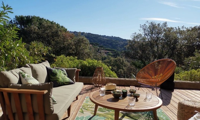 La Croix-Valmer Apartment | Guest Rated: 10/10 Mazet Haut de Gigaro by the Pines