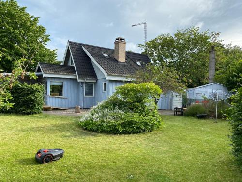 Vejlby Risskov House | Charming Beach House with Ocean View Near City Attractions