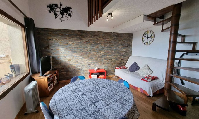 Saint-Michel-de-Chaillol Apartment | Cozy Saint-Michel-de-Chaillol Apartment for 6 Guests