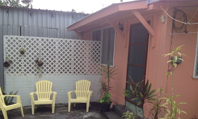 Mesepa Cottage | Charming Island Cottage With Modern Comforts Located Close To Island Sites