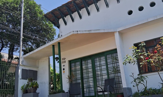 Sao Paulo House | Charming 2-bedroom house in soothing Cidade Vargas São Paulo with AC, WiFi