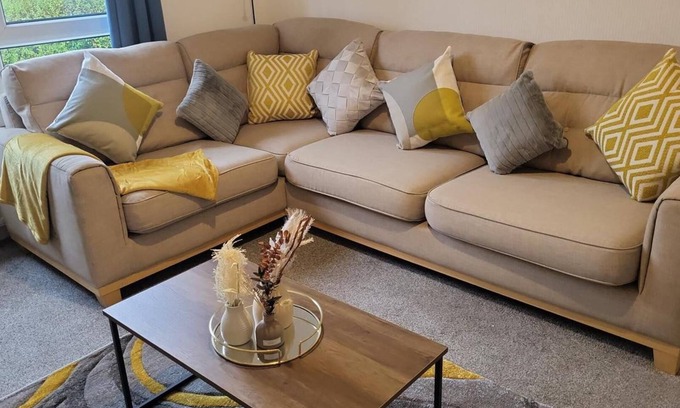 Kilmacolm Apartment | Inviting 1-Bed Apartment with Kitchen in Kilmacolm
