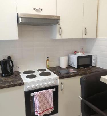 Cork Apartment | Cozy 1-Bed Apartment in Cork for Family Getaways