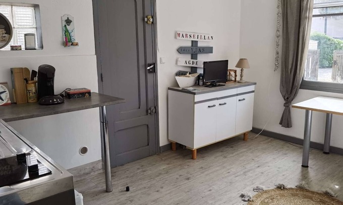 Marseillan Plage Apartment | Cozy 1-Bedroom Apartment with Ocean View in Marseillan-Plage